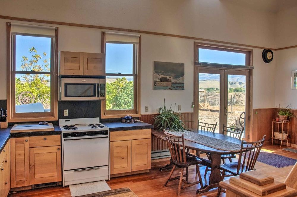 Converted Historic Schoolhouse with Hot Tub and Views!